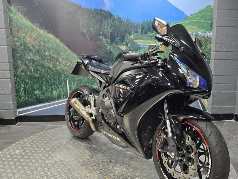 HONDA CBR 1000 RR