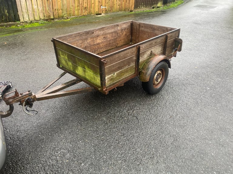 Cheap wee 5x3 car trailer 