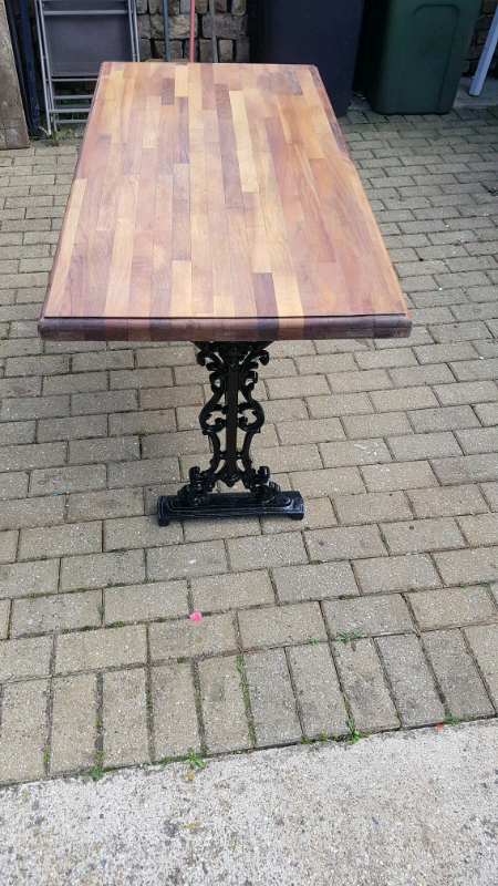 image for Cast iron leg table 
