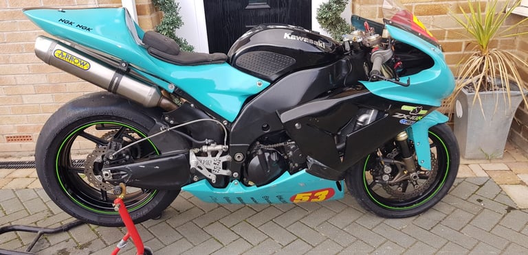 image for 2007 kawasaki zx10r track bike.