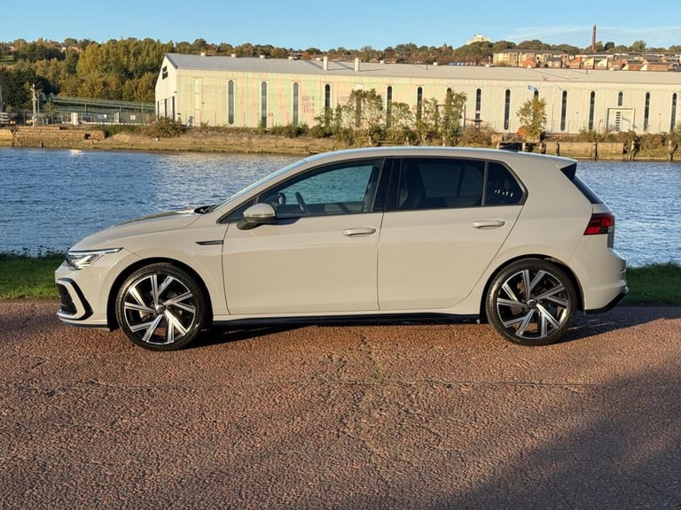 2023 23 VOLKSWAGEN GOLF 1.5 TSI R-LINE HATCHBACK 5DR PETROL MANUAL EURO 6 (S/S) 