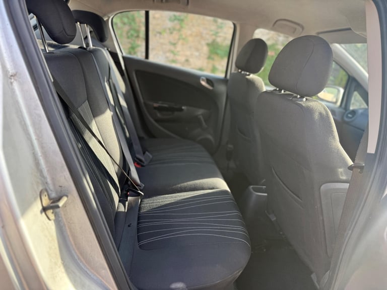 Vauxhall Corsa 1.2i 16v Club 5dr Petrol Manual - Image 13