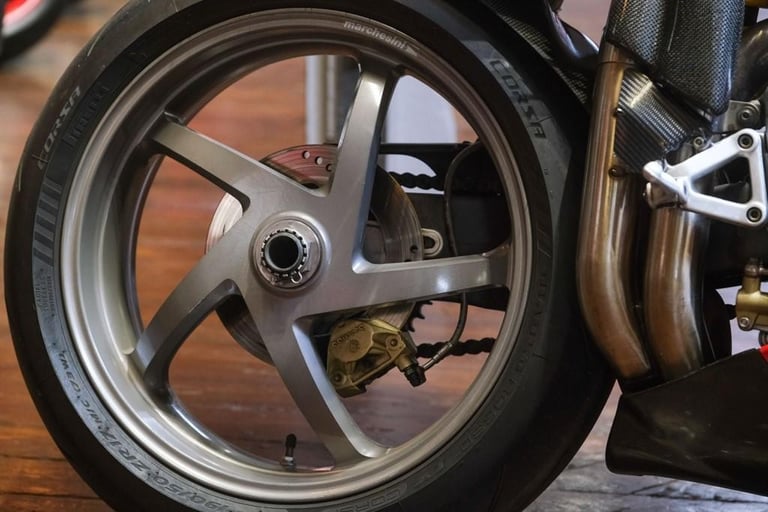 Ducati 998S Final Edition