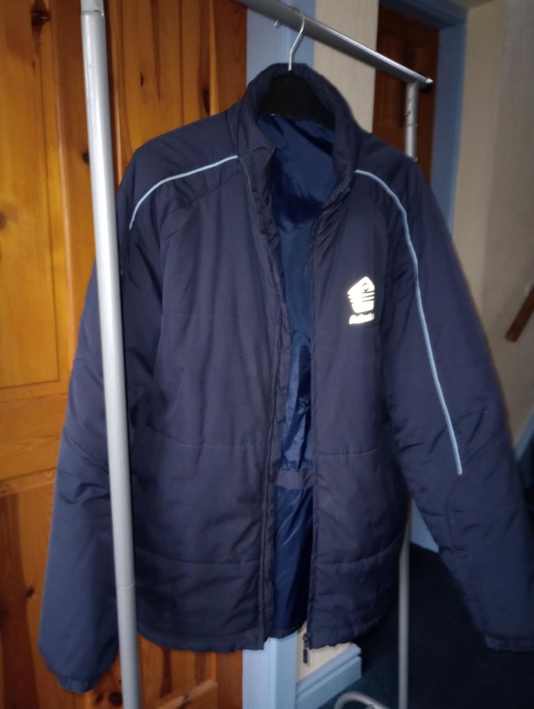 Men’s Admiral Winter Coat – Size M 