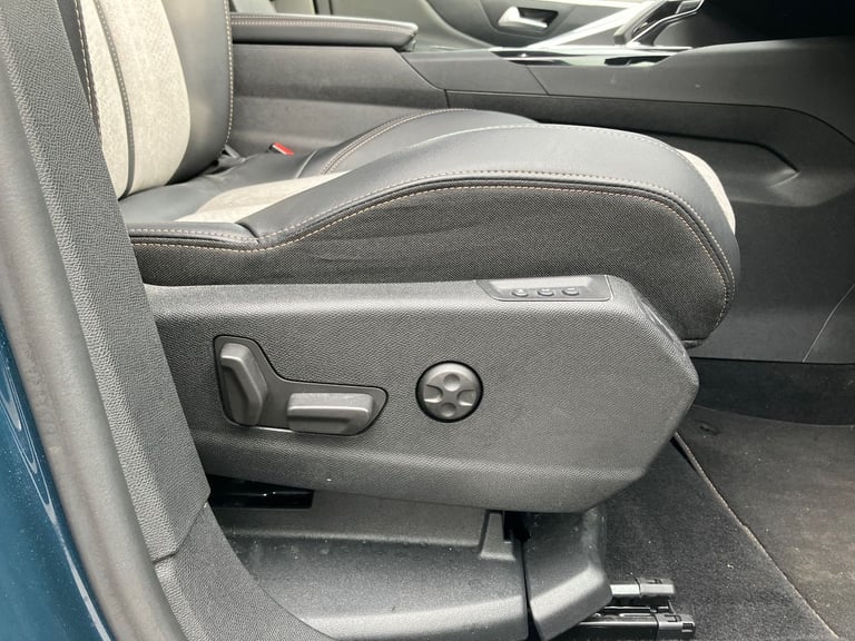 2021 Peugeot 3008 1.6 Hybrid 225 GT Premium 5dr e-EAT8 Estate PETROL/ELECTRIC Automatic