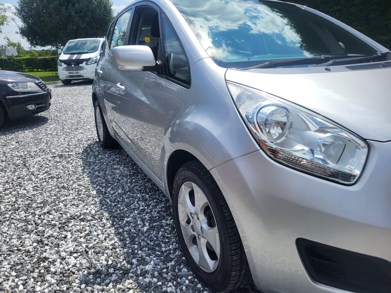 KIA VENGA 2 1.6 AUTOMATIC 5 DOOR 42K FULL HISTORY ONE PREVIOUS LADY OWNER 