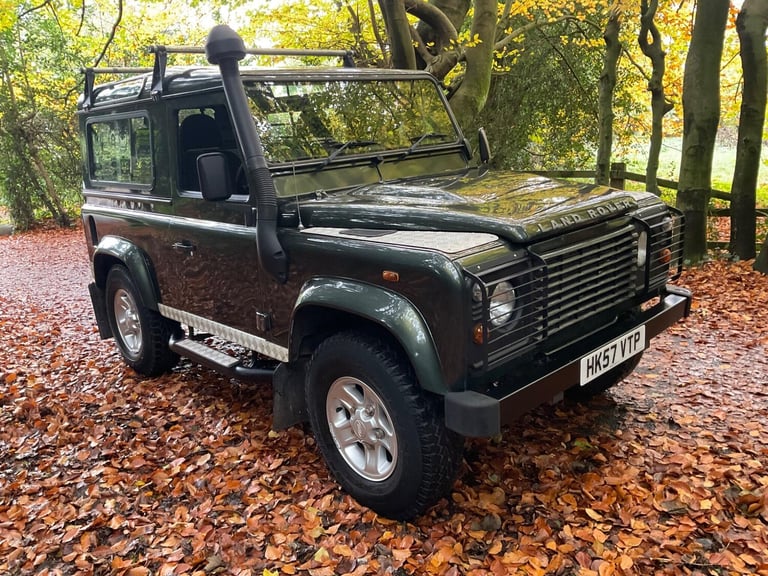  Land Rover Defender 90 2.4 TDCi County Hard Top SUV 4WD SWB Euro 4 3dr Diesel Manual