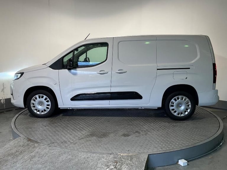 2025 Vauxhall Combo 1.5 Turbo D 2300 Pro Xl Panel Van 6dr Diesel Manual Lwb Euro 6 (s/s) (100 P P...