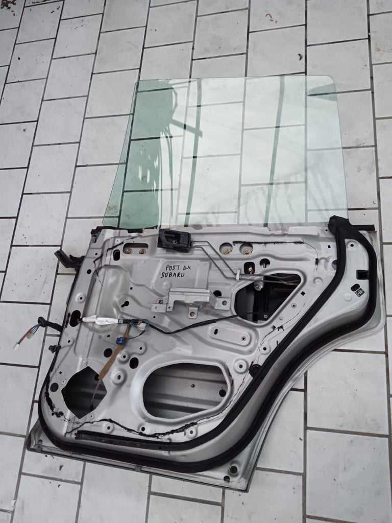 Rh rear door Subaru Forester