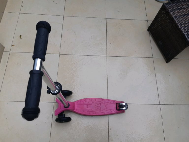 Maxi Micro kick scooter