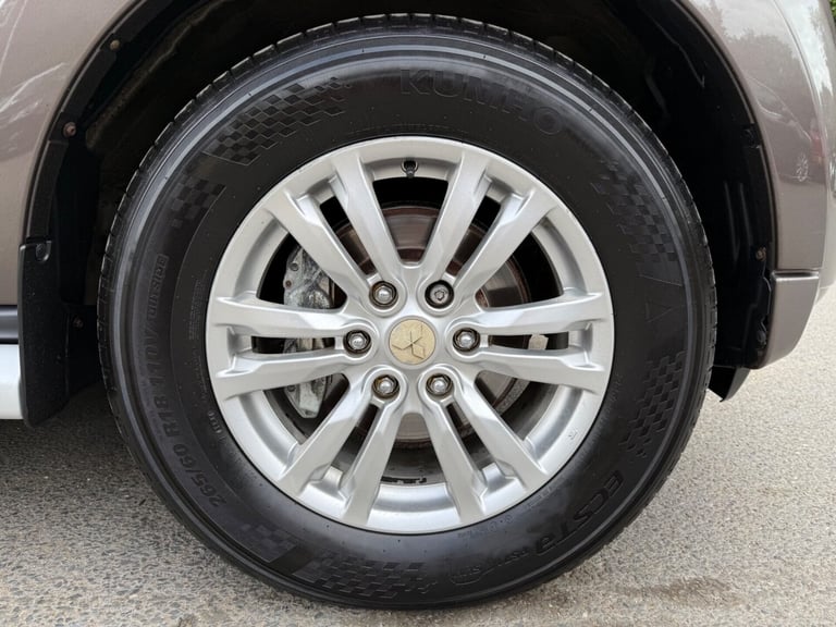 2013 Mitsubishi Shogun 3.2 DI-DC [197] SG3 5dr Auto ESTATE DIESEL Automatic