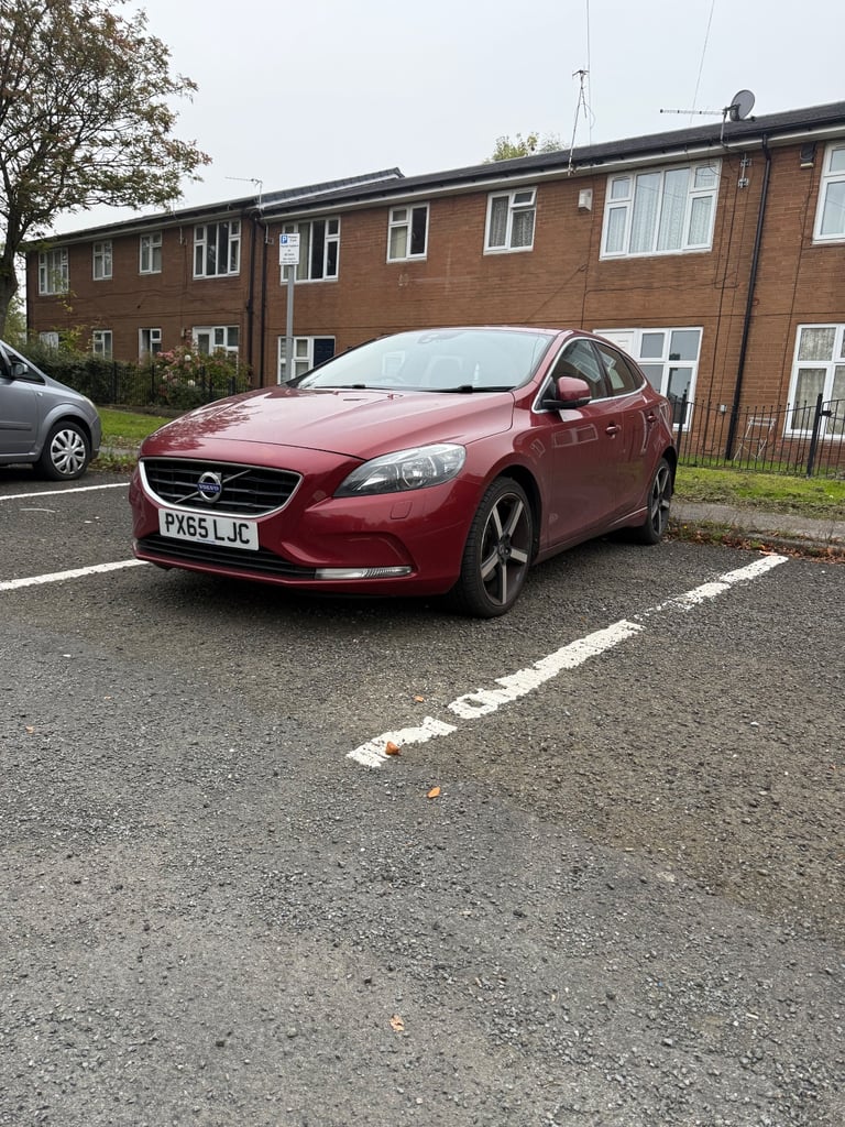 Volvo, V40, Hatchback, 2015, Manual, 1969 (cc), 5 doors