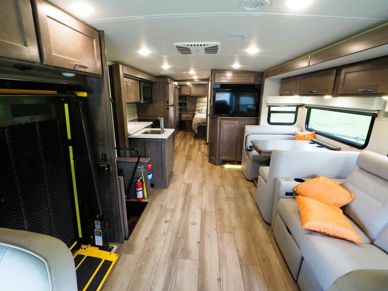 Winnebago Inspire AE, Luxury Motorhome, 7 Berth, Wheelchair Lift