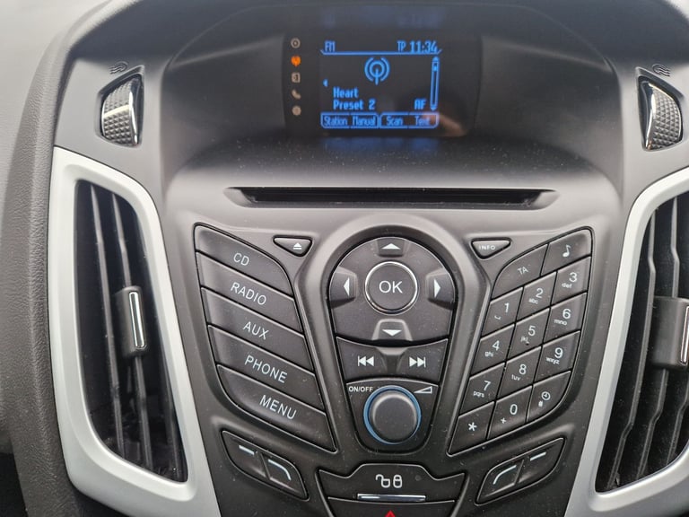Ford, FOCUS, Hatchback, 2013, Manual, 1596 (cc), 5 doors
