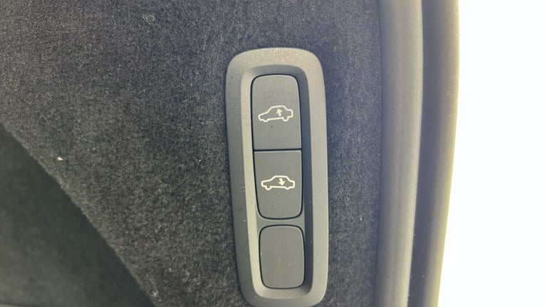 2024 Volvo XC90 2.0 B5P [250] Ultra Dark 5dr AWD Geartronic ESTATE PETROL Automatic