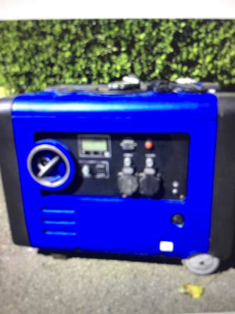 HYUNDAI 4500SEI 4.5 KVA 240V Petrol portable inverter generator 