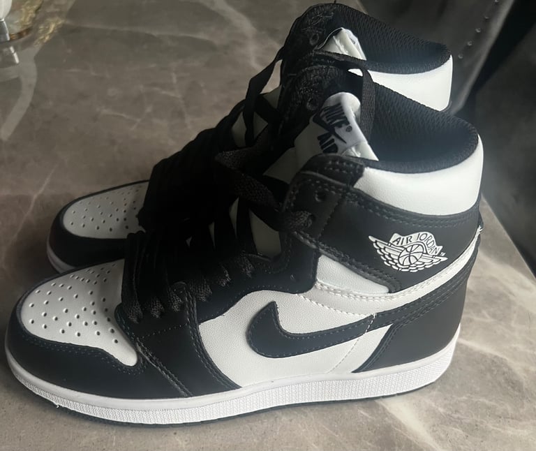 Air Jordan 1 - UK 5 (EU 38) - Brand New - Black/White - Unisex