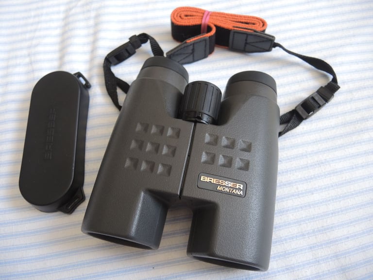 image for BRESSER MONTANA 10X42 BINOCULARS WITH CASE VIRTUALLY UNUSED 