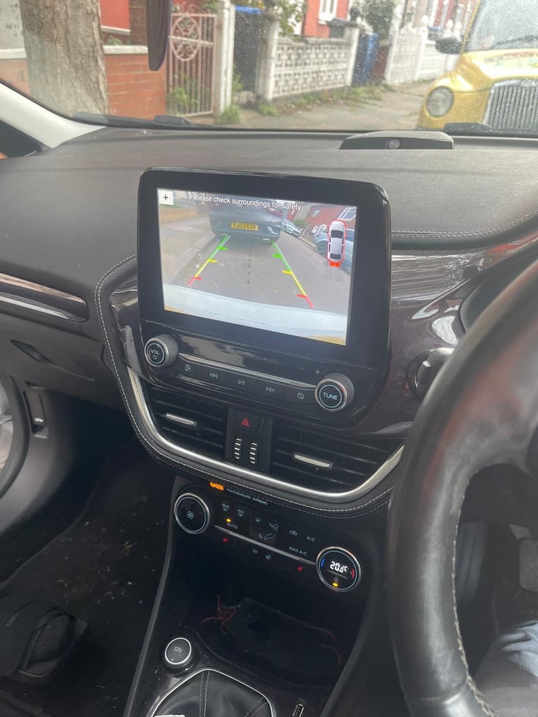 Ford, FIESTA VIGNALE, Hatchback, 2018, Damaged Salvage Repairable 2 owners,