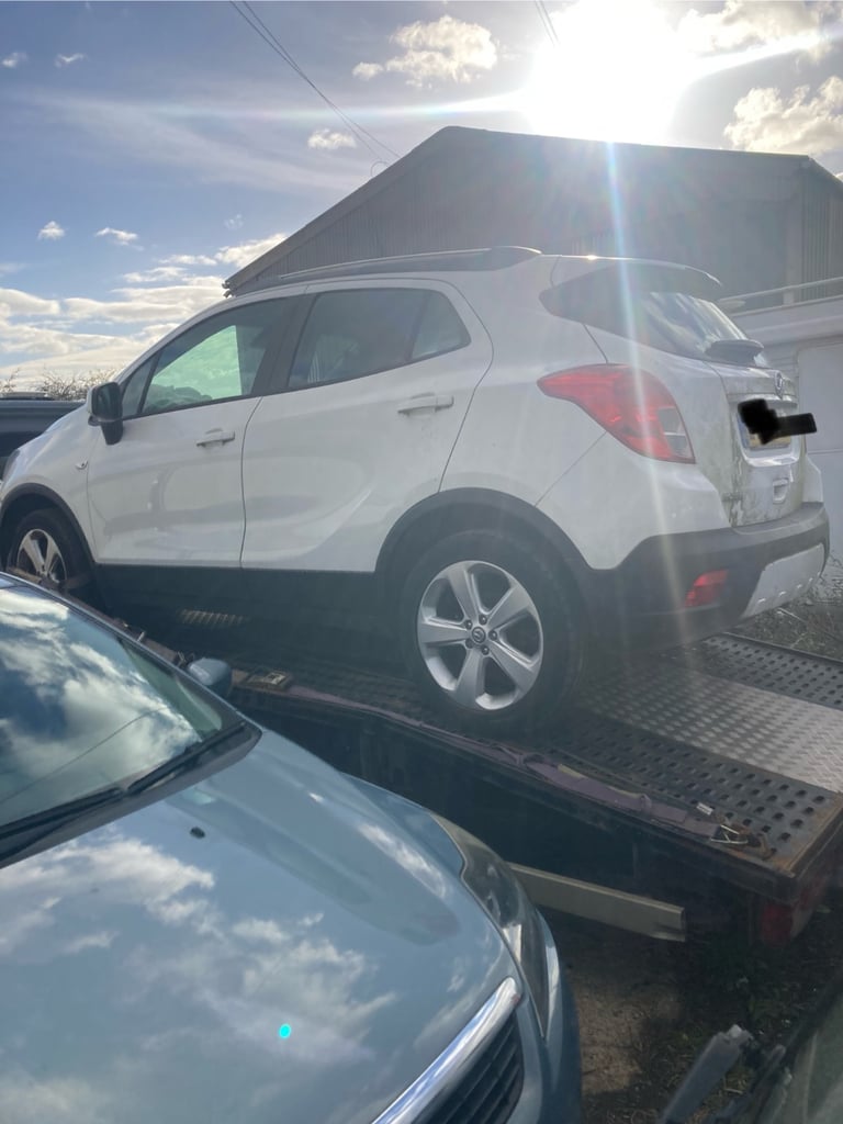 image for Vauxhall mokka breaking for parts 