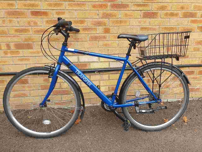 Lightweight Aluminium Apollo Transfer Hybrid bike in good condition with rear basket