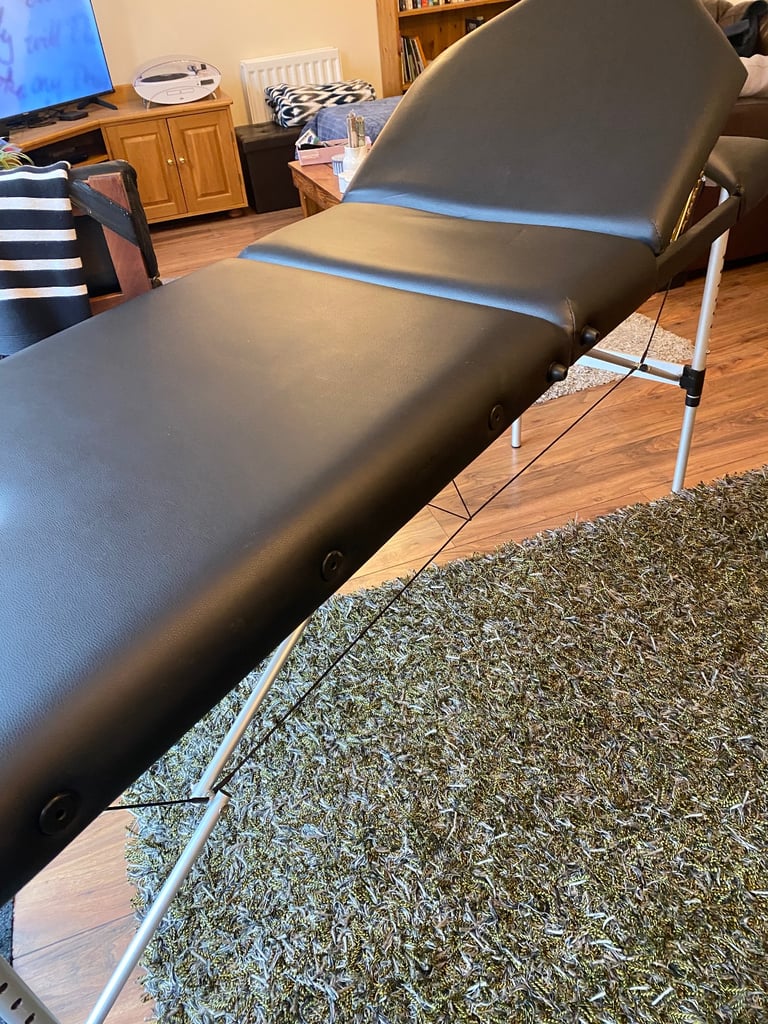 Portable massage table