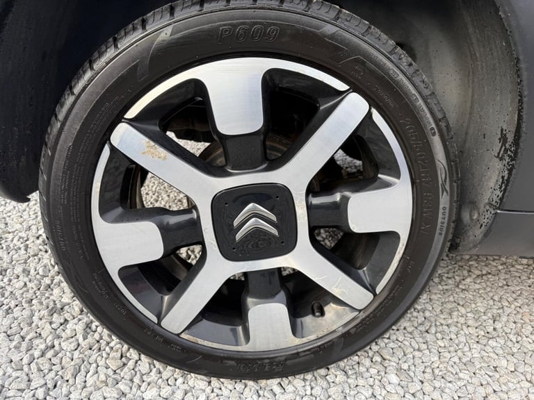 2015 Citroen C4 Cactus 1.6 BlueHDi Flair Hatchback 5dr Diesel Manual Euro 6 (s/s) (100 ps) HATCHB...