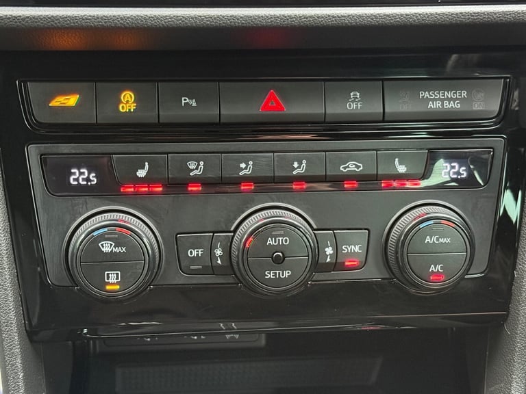 2019 SEAT Leon TSI CUPRA LUX DSG - ADAPTIVE CRUISE CONTROL -FULL SERVICE HISTORY Hatchback Petrol...