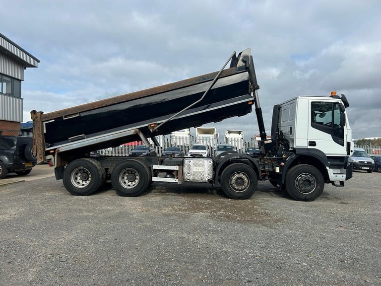 IVECO STRALIS X-WAY 8X4 STEEL TIPPER 2018 – RK68 LXX