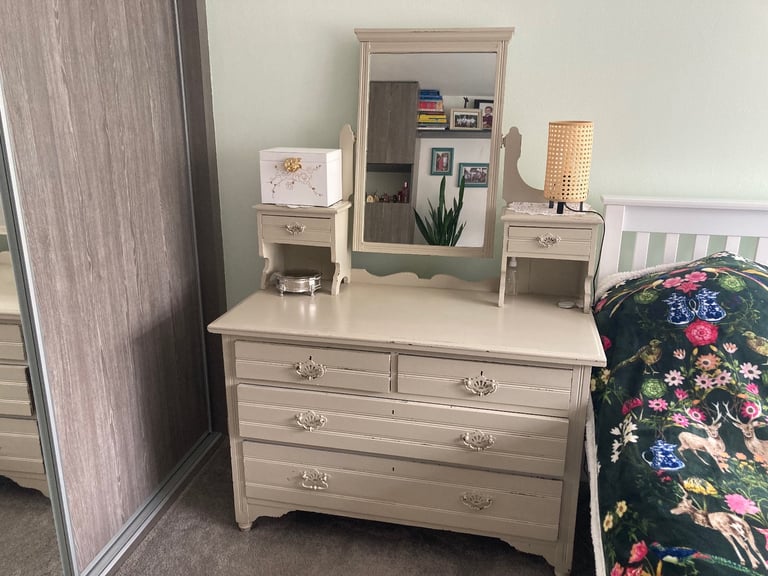 image for Vintage/Antique Dressing Table