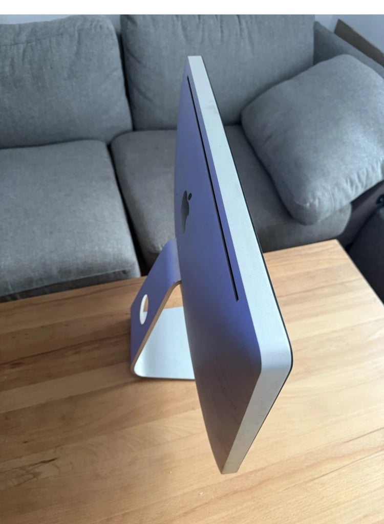 Apple Macbook Pro Core i5 2.3 13" (Mid 2017) 8GB 128GB Silver