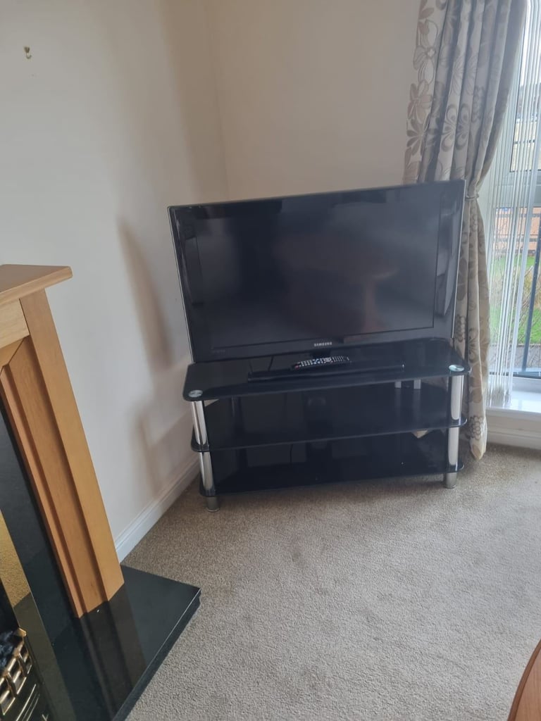 image for 42 inch samsung tv