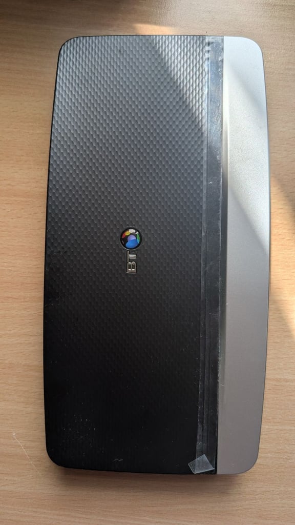 NEW BTHUB4 BT Home Smart Hub WiFi Box 4.0 TYPE B bundled with BT power supply