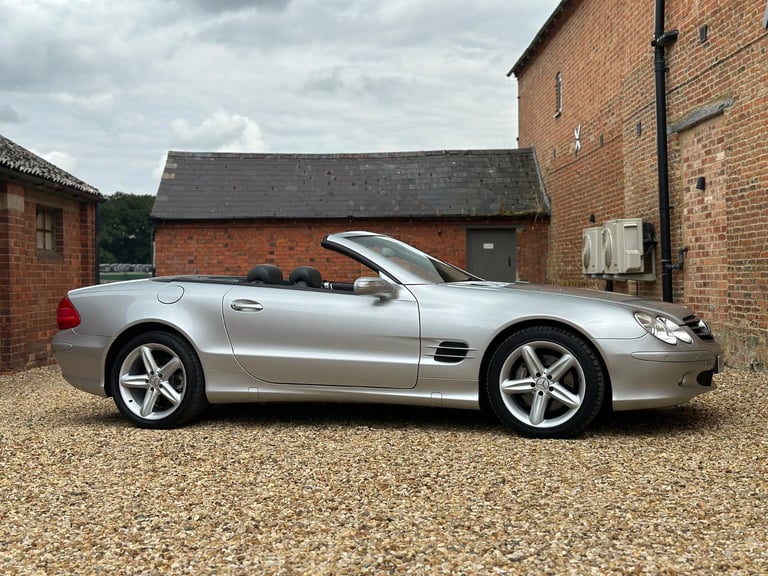 2005 Mercedes-Benz SL 500 Auto. Just 41,000 Miles From New. Panoramic Roof.