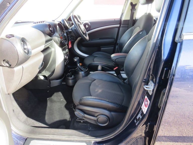 2015 MINI Countryman 1.6 Cooper 5dr Auto HATCHBACK PETROL Automatic