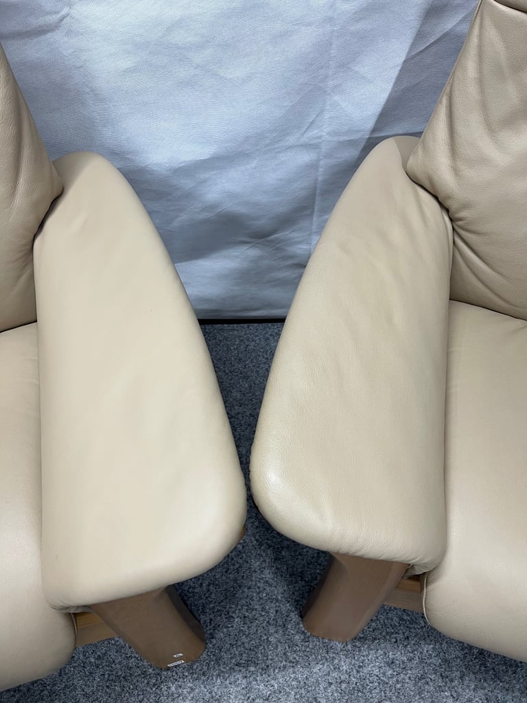 Ekornes Stressless Buckingham leather recliner sofas U.K. delivery available 