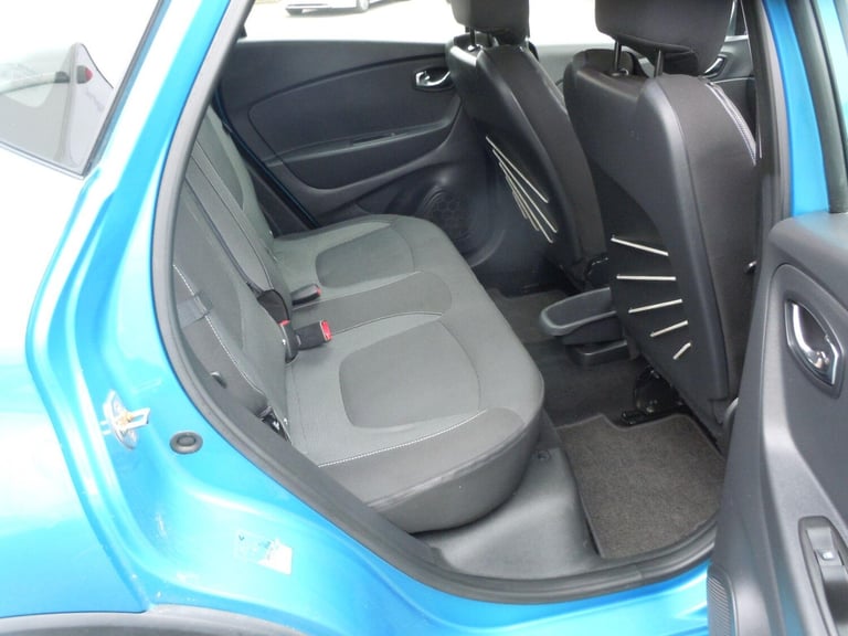 2017 Renault Captur 1.5 dCi ENERGY Dynamique Nav Euro 6 (s/s) 5dr HATCHBACK Diesel Manual