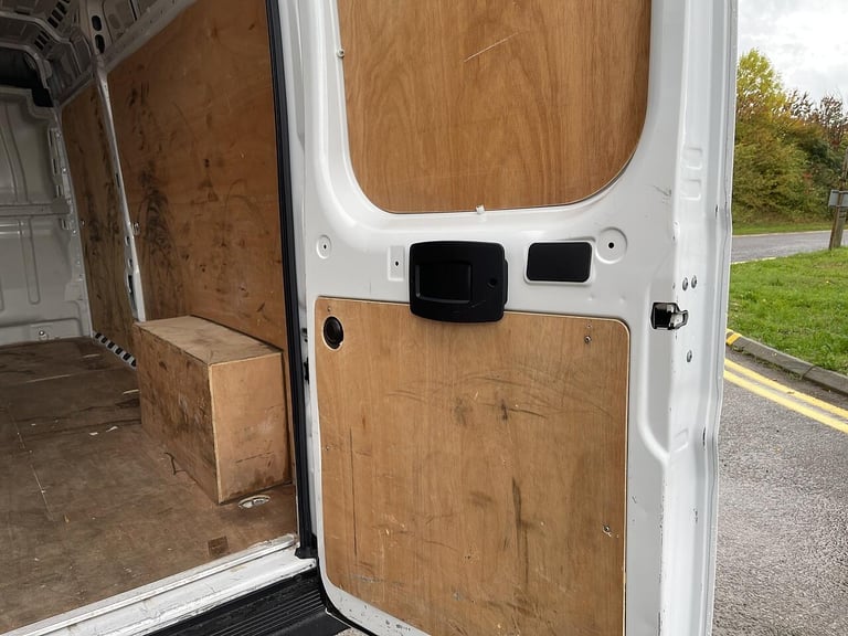 2022 Peugeot Boxer 2.2 BlueHDi 335 Professional L3 H2 Euro 6 (s/s) 5dr PANEL VAN Diesel Manual