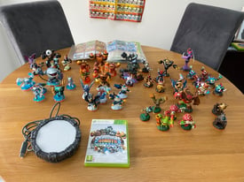 Skylanders Giants Set of 43, includes cards, game and Portal