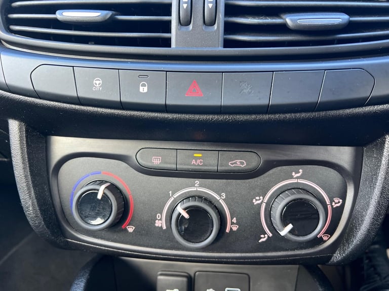 2018 Fiat Tipo 1.4 MPI Easy Euro 6 5dr HATCHBACK Petrol Manual