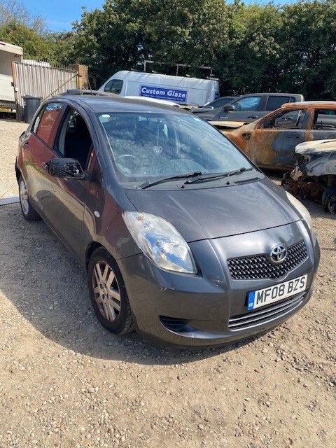 2008 Toyota Yaris 1.3 VVT-i TR 5dr DAMAGED REPAIRABLE SALVAGE HATCHBACK Petrol Manual - Image 2