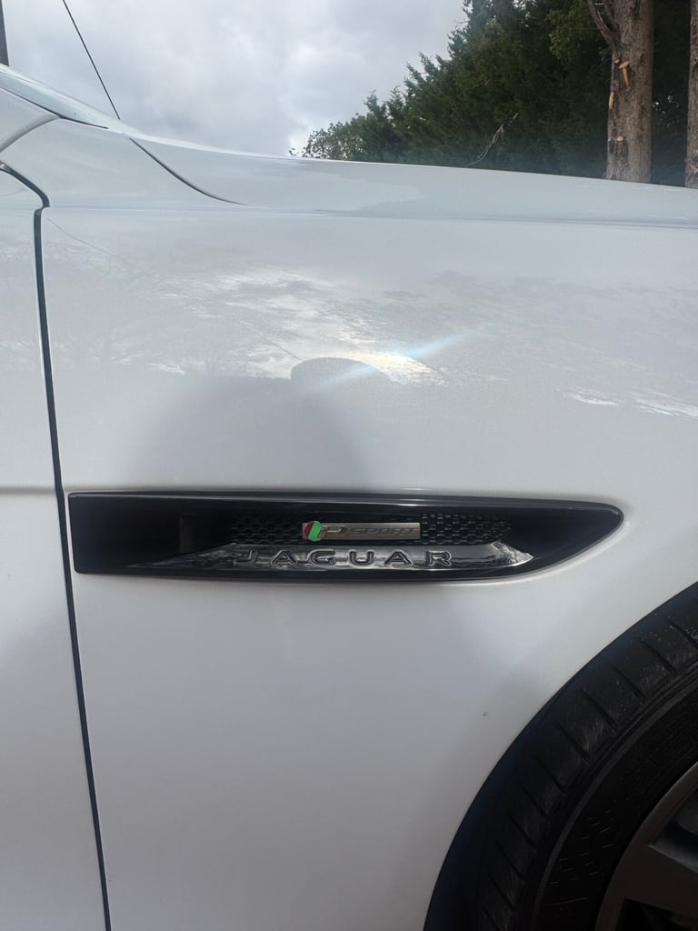 2015 Jaguar XE 2.0d [180] R-Sport 4dr Auto SALOON Diesel Automatic