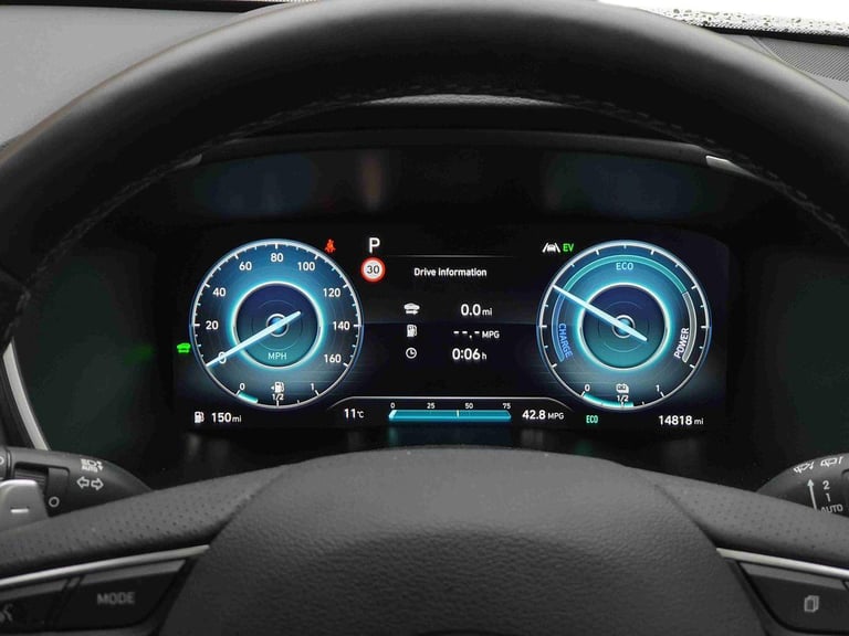 2022 Hyundai Santa Fe 1.6 TGDi Hybrid Ultimate 5dr 4WD Auto Estate Hybrid Automatic