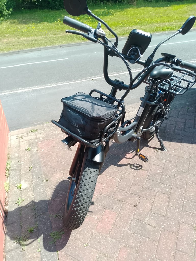 Engwe L20 Boost Cargo ebike.