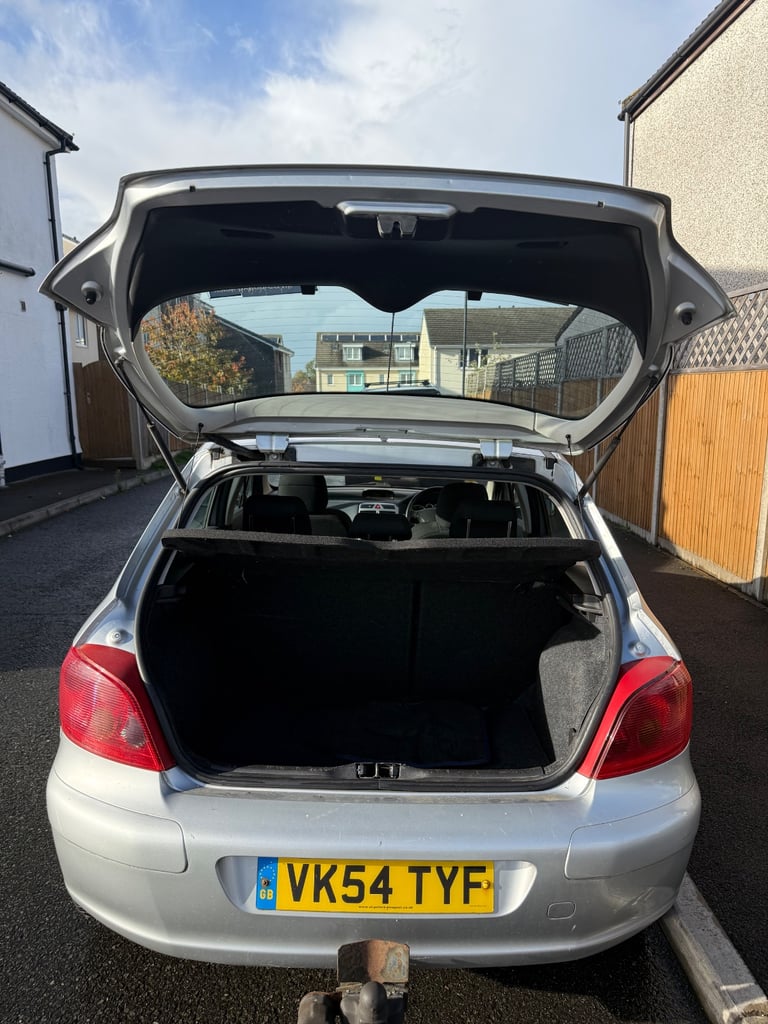 Peugeot, 307, S, Hatchback, 2004, Manual, 1587 (cc), 5 doors, 90k miles