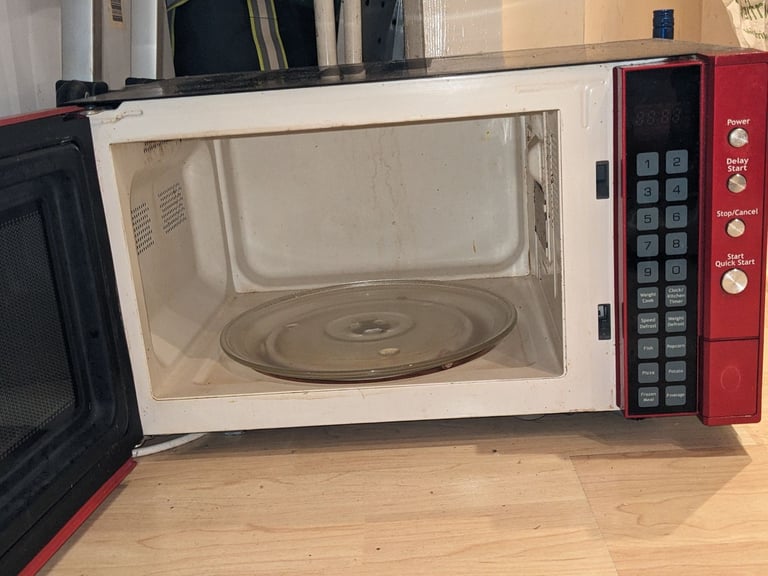 image for 900W microwave, red 
