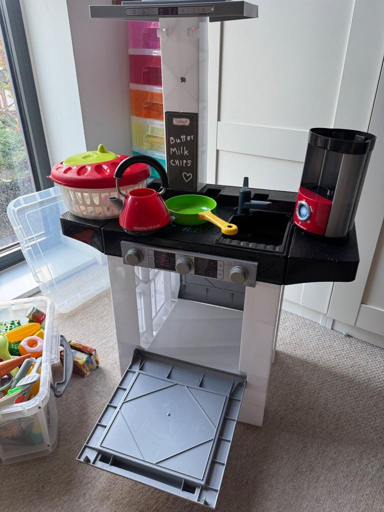 Kids toys kitchen with kitchen toy accessories 