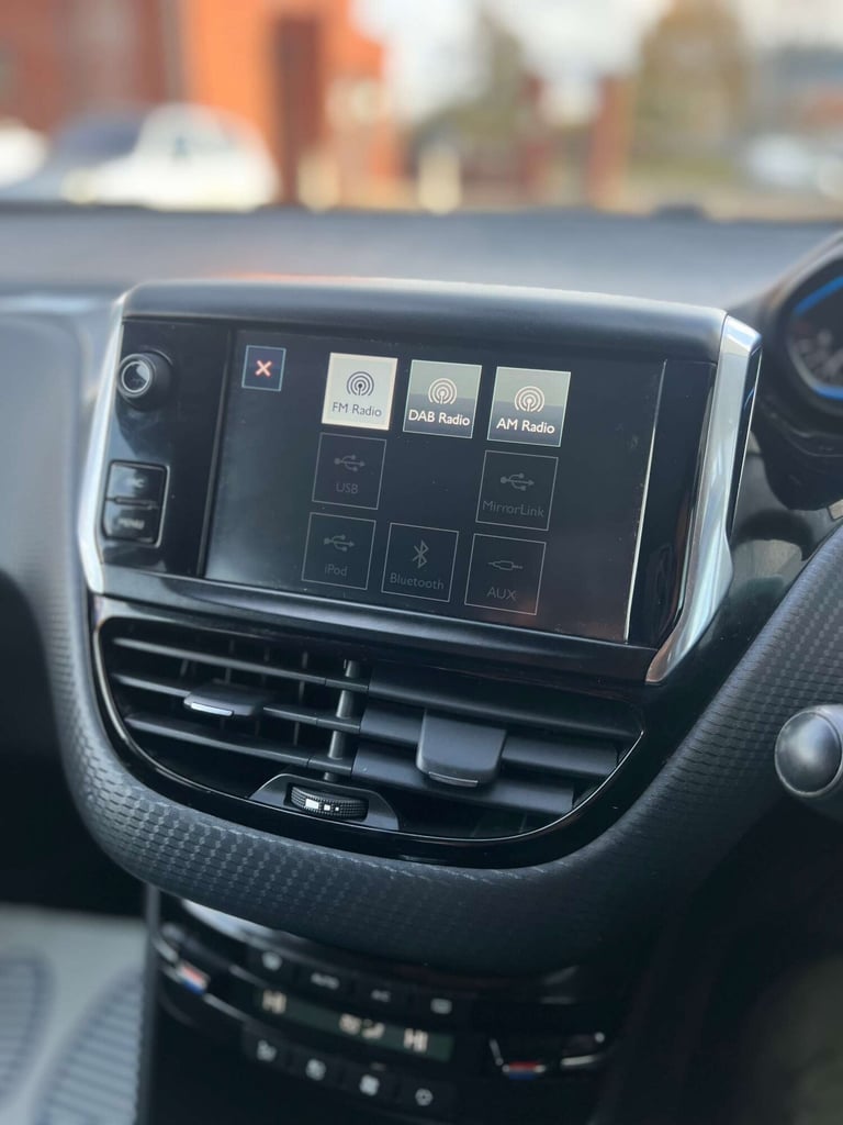 2017 Peugeot 2008 1.6 BlueHDi 120 Allure 5dr HATCHBACK DIESEL Manual