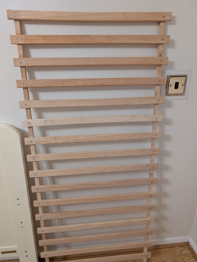 Babies 'R' us loved and adored cotbed 