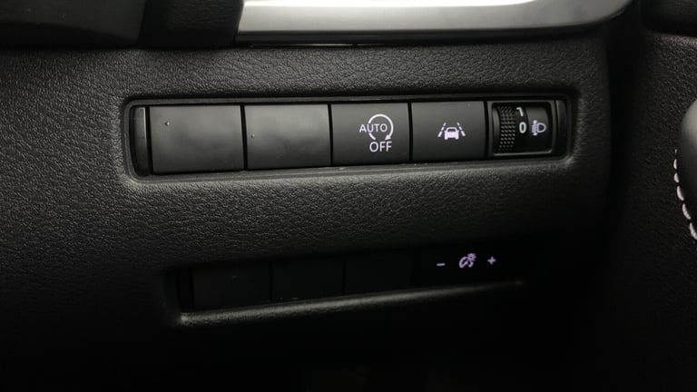 2023 Nissan Qashqai 1.3 DIG-T MHEV N-Connecta SUV 5dr Petrol Hybrid XTRON Euro 6 (s/s) (158 ps) S...